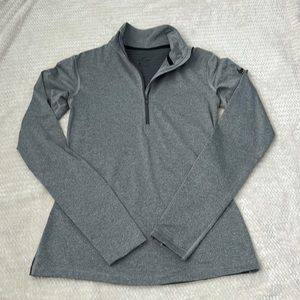 Nike Dri-Fit Women’s Half Zip in Medium